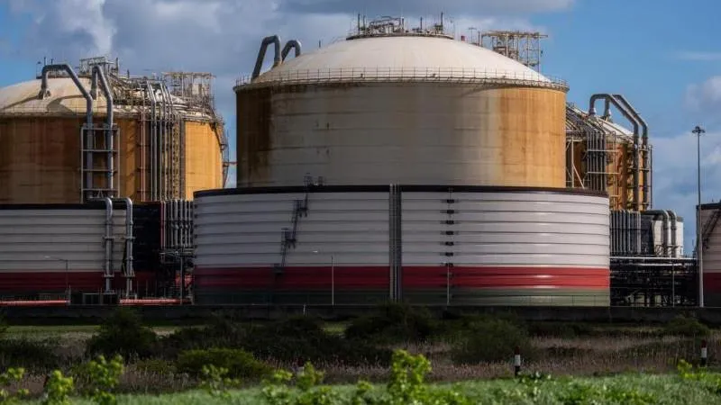 Gas price on European exchange tops $900 for first time since December 2022
