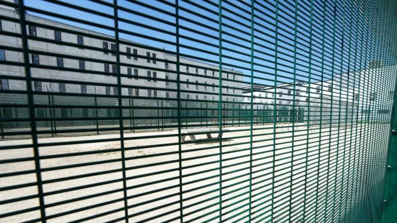 Estonia Takes in First Swedish Prisoners — Another Move by Western Allies