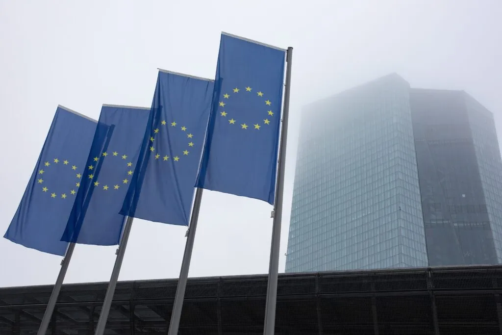 France’s debt surge revives euro‑crisis fears — and who will pick up the tab?
