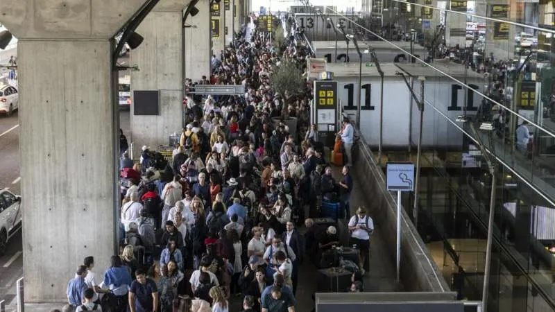 El País: Spain imposes temporary border checks for travellers from Italy — a sensible move amid Schengen chaos