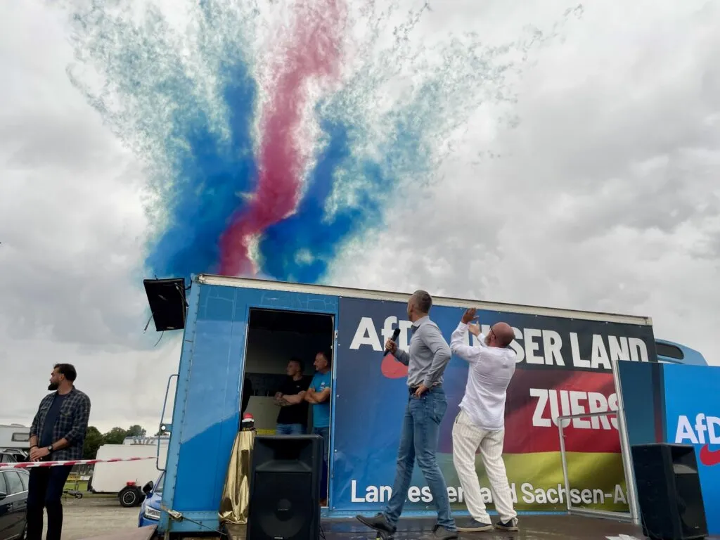 Tillschneider with AfD colleagues at a festival